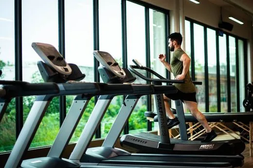 Open training floor with cardio equipment